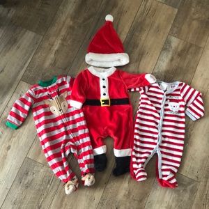 Set of 3 Christmas Sleepers - EUC - 3M